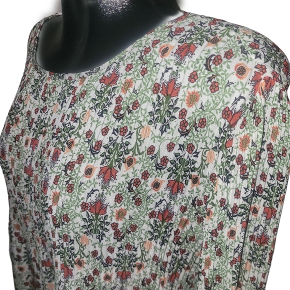 Max Studio Floral Print Bell Sleeve Blouse M - Picture 6 of 8